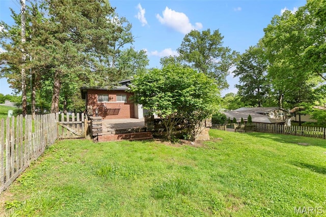 1353 Karen Dr, Cape Girardeau, MO 63701 - view of yard