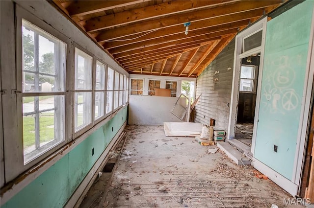 212 Franklin St, Hardin, IL 62047 - unfurnished sunroom with plenty of natural light and lofted ceiling