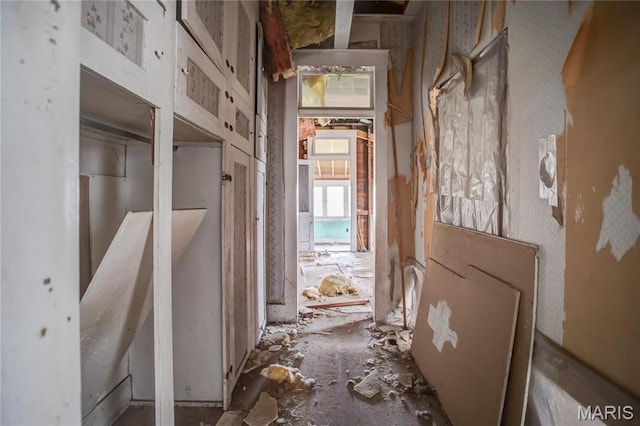212 Franklin St, Hardin, IL 62047 - view of corridor