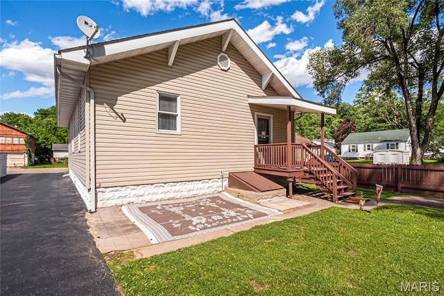 106 E Ofallon Dr, Caseyville, IL 62232 - view of rear view of property