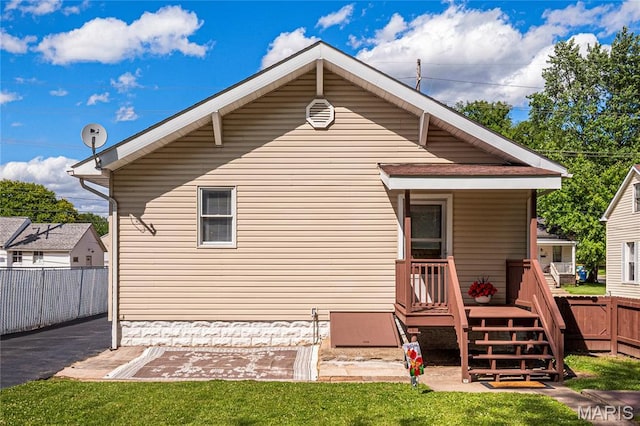 106 E Ofallon Dr, Caseyville, IL 62232 - back of house featuring a wooden deck