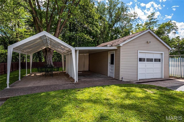 106 E Ofallon Dr, Caseyville, IL 62232 - garage with a garage
