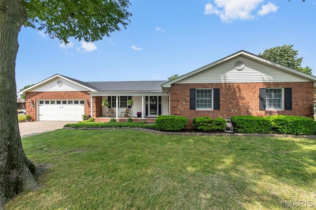 729 Euclid Dr, Sikeston, MO 63801 - ranch-style house with brick siding, a porch, a garage, and a front lawn