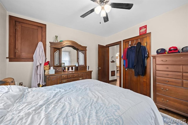 bedroom with a ceiling fan