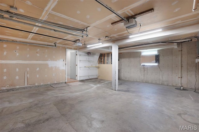 10 Brooker Ct, Saint Peters, MO 63376 - garage featuring a garage door opener