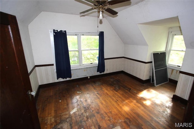 408 S A St, Farmington, MO 63640 - bonus room featuring lofted ceiling, hardwood / wood-style flooring, wainscoting, a ceiling fan, and baseboards