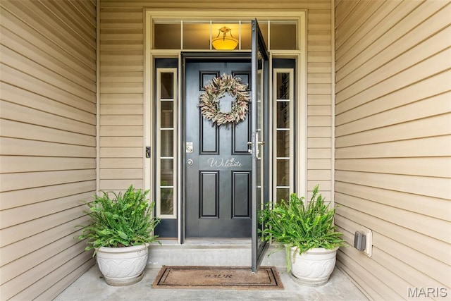 view of property entrance