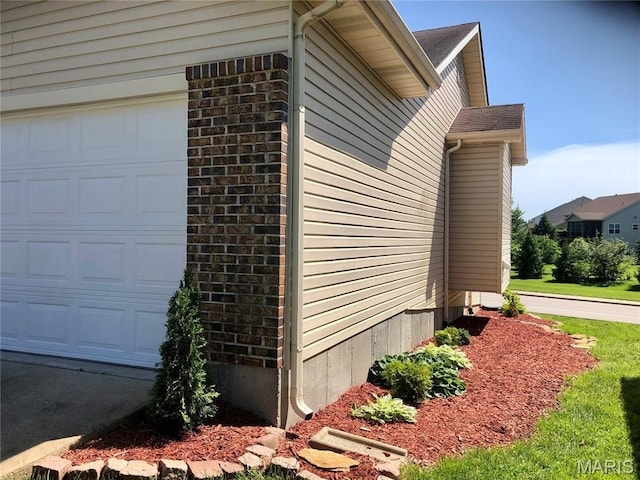 1215 Brookstone Ln, Lake St Louis, MO 63367 - view of property exterior