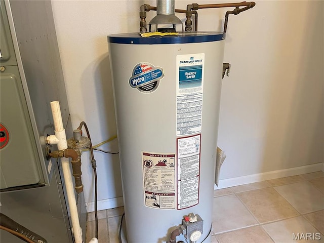 408 Crestview St, Cuba, MO 65453 - utilities with water heater