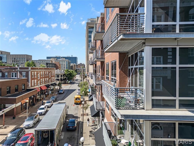 9 N Euclid Ave Unit 303, Saint Louis, MO 63108 - city view