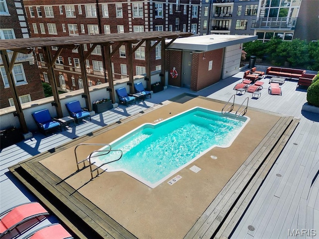 9 N Euclid Ave Unit 303, Saint Louis, MO 63108 - view of community pool