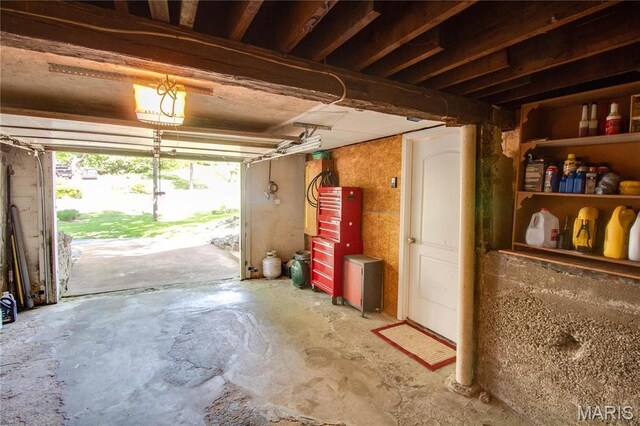 931 Sugarloaf Hill Rd, Dupo, IL 62239 - garage with a garage door opener