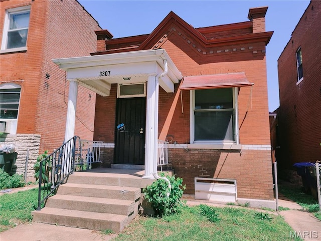 3307 Winnebago St, Saint Louis, MO 63118 - photo 1