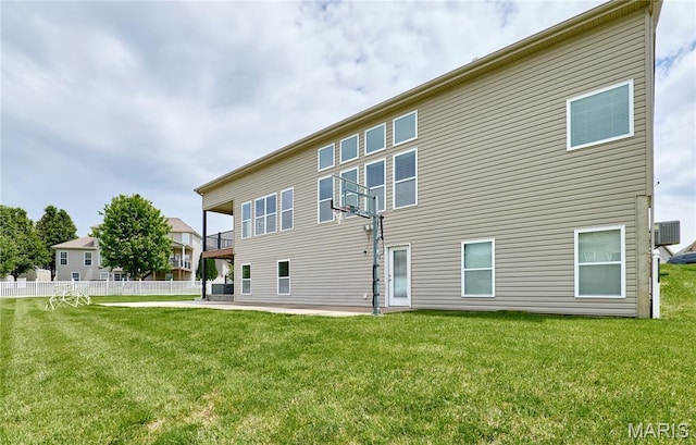 3 Lakeview Pointe Ct, Lake St Louis, MO 63367 - back of house with central AC