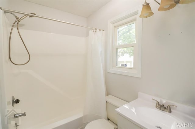 104 Wild Rose Pl, Saint Robert, MO 65584 - bathroom with shower / tub combo and vanity