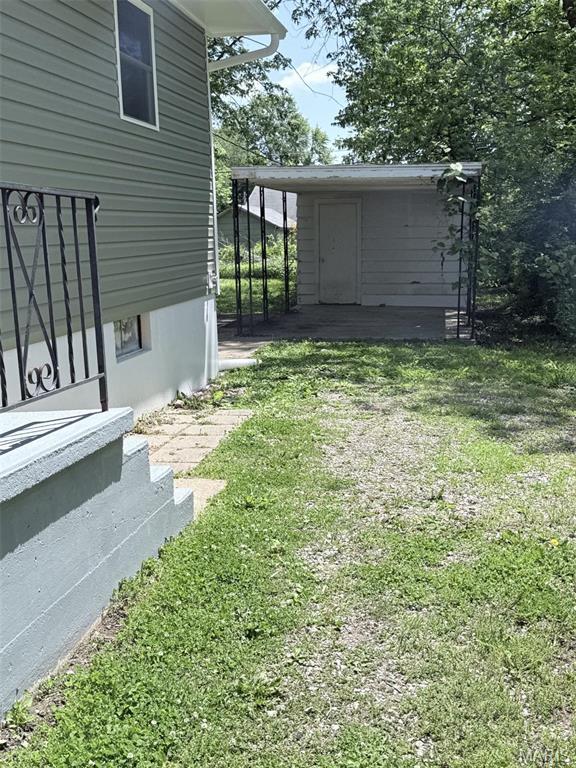 170 E Euclid Ave, Sullivan, MO 63080 - view of grassy yard