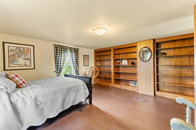 5704 Feezor Rd, Farmington, MO 63640 - bedroom with wood finished floors