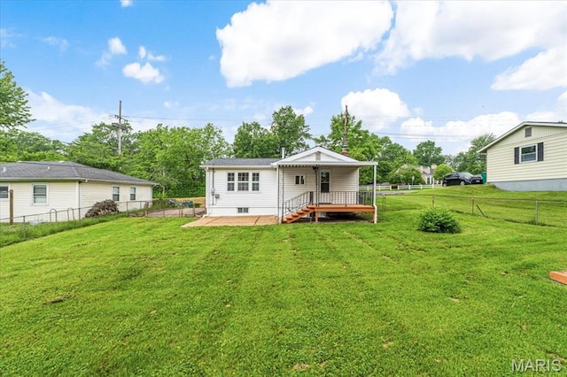 1522 S Elm Ave, Saint Louis, MO 63119 - back of property with a patio area