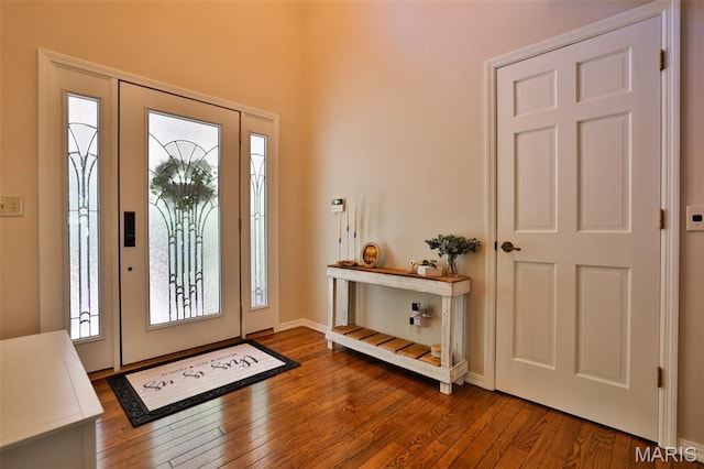 1989 Dogwood Trl, Collinsville, IL 62234 - foyer featuring wood-type flooring and baseboards