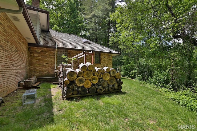 1989 Dogwood Trl, Collinsville, IL 62234 - view of grassy yard