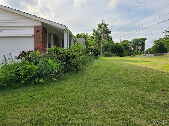 4023 Monsols Dr, Florissant, MO 63034 - photo 4