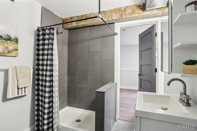 2713 Utah St, Saint Louis, MO 63118 - bathroom featuring vanity and tiled shower