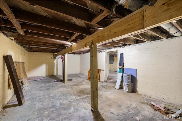 400 Main St, Waynesville, MO 65583 - view of unfinished basement