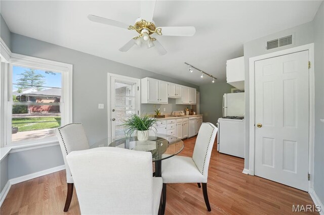 9063 Monmouth Dr, Saint Louis, MO 63117 - photo 9