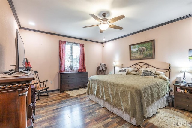 732 N Main St, Poplar Bluff, MO 63901 - bedroom with crown molding, wood finished floors, baseboards, and a ceiling fan