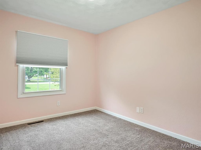 605 S Ridge Ave, Steeleville, IL 62288 - carpeted empty room featuring baseboards