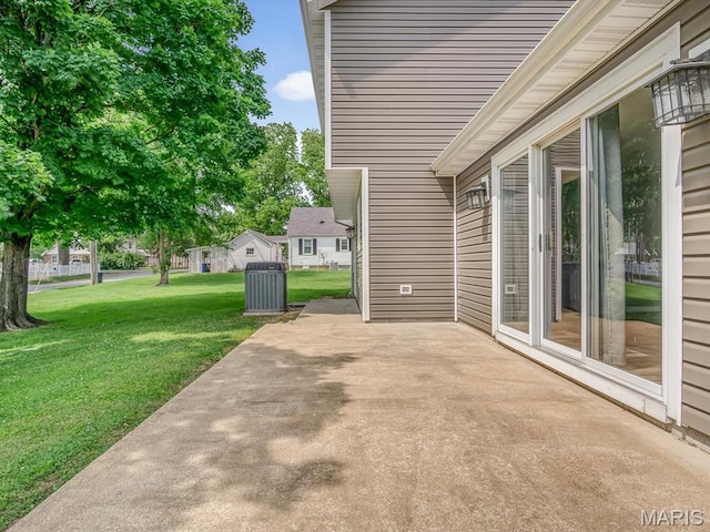 605 S Ridge Ave, Steeleville, IL 62288 - view of patio / terrace with central air condition unit