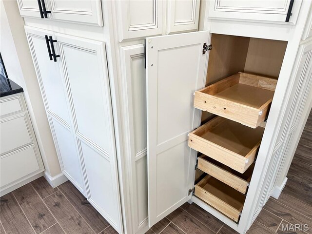 906 E Pace St, Salem, MO 65560 - view of closet