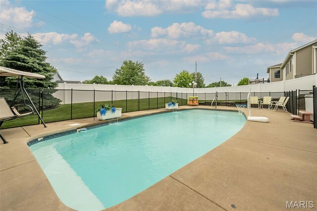 1540 Country Bend Dr, Saint Charles, MO 63303