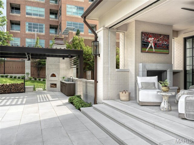132 N Brentwood Blvd, Clayton, MO 63105 - view of patio / terrace with a sink