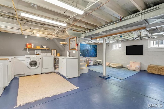 basement with washer and dryer