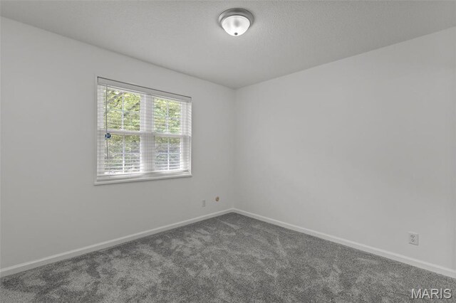 9106 W Swan Cir, Saint Louis, MO 63144