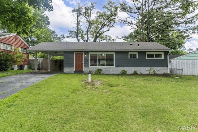 10008 Lakemoor Dr, Saint Louis, MO 63136 - photo 1