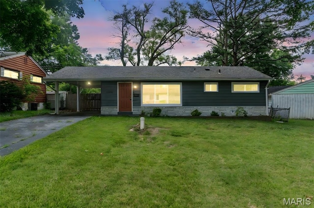 10008 Lakemoor Dr, Saint Louis, MO 63136 - photo 2