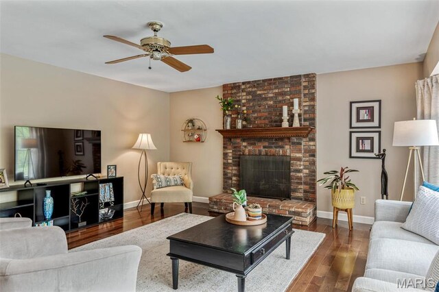 160 Hunters Pointe Dr, Saint Charles, MO 63304
