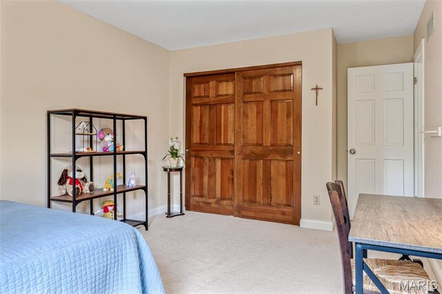 160 Hunters Pointe Dr, Saint Charles, MO 63304