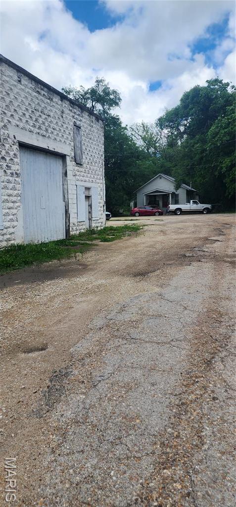 exterior space with driveway
