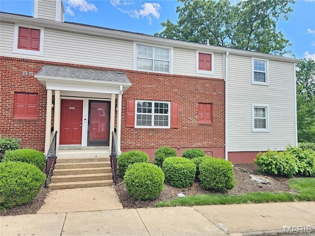 9176 Robin Ct, Saint Louis, MO 63144 - photo 2