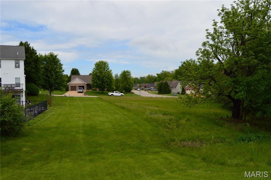 3000 Deutsch Crest Dr, Washington, MO 63090