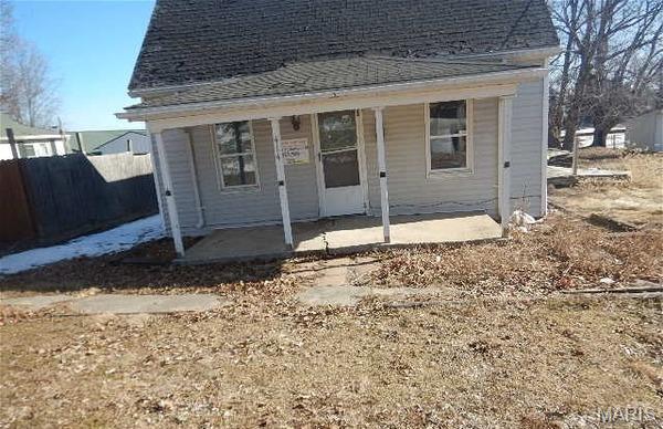414 S Stanford St, Griggsville, IL 62340 - photo 7