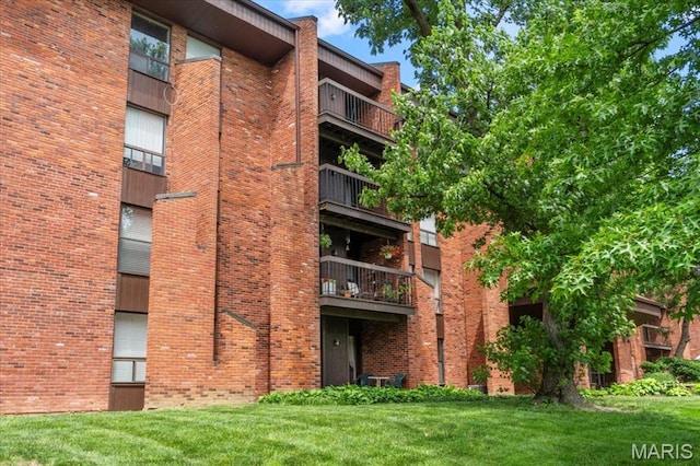 572 Coeur De Royale Dr Unit 105, Saint Louis, MO 63141 - view of apartment building / complex