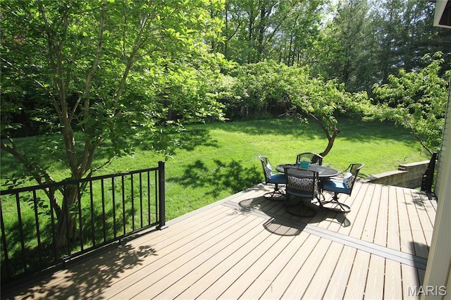 1209 Hunters Chase Dr, Eureka, MO 63025 - deck featuring outdoor dining area and a yard