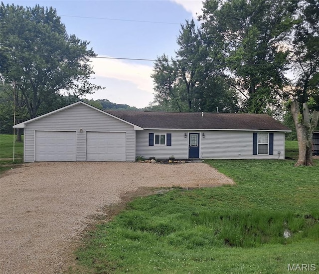7385 Bcr 423, Advance, MO 63730 - single story home with dirt driveway, an attached garage, and a front yard