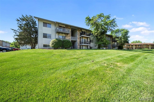 1811 Gascony Parc Dr Unit 1811, Lake St Louis, MO 63367 - view of apartment building / complex
