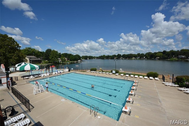 1811 Gascony Parc Dr Unit 1811, Lake St Louis, MO 63367 - community pool featuring a water view and a patio area