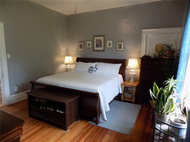 339 E Reynolds St E, Ironton, MO 63650 - bedroom with light wood finished floors and baseboards